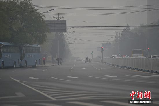 北京时隔近14月再启重污染橙色预警一月两遭雾霾周