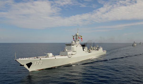 中方批美舰在南海违法挑衅：严重危害地区和平